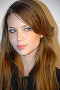 https://upload.wikimedia.org/wikipedia/commons/thumb/a/a5/Daveigh_Chase_LF_adjusted.jpg/120px-Daveigh_Chase_LF_adjusted.jpg